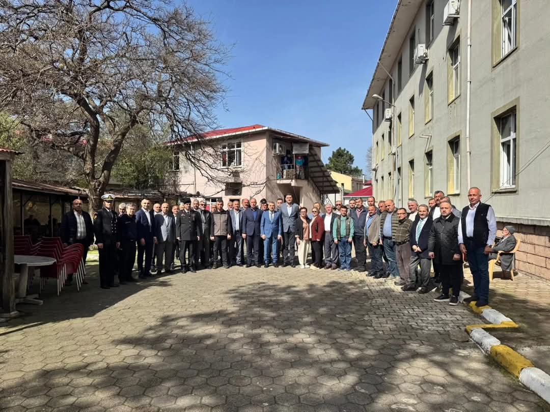 Ramazan Bayramı Dolayısıyla Bayramlaşma Töreni yapıldı ve Şehit ile Gazi Aileleri Ziyaret Edildi